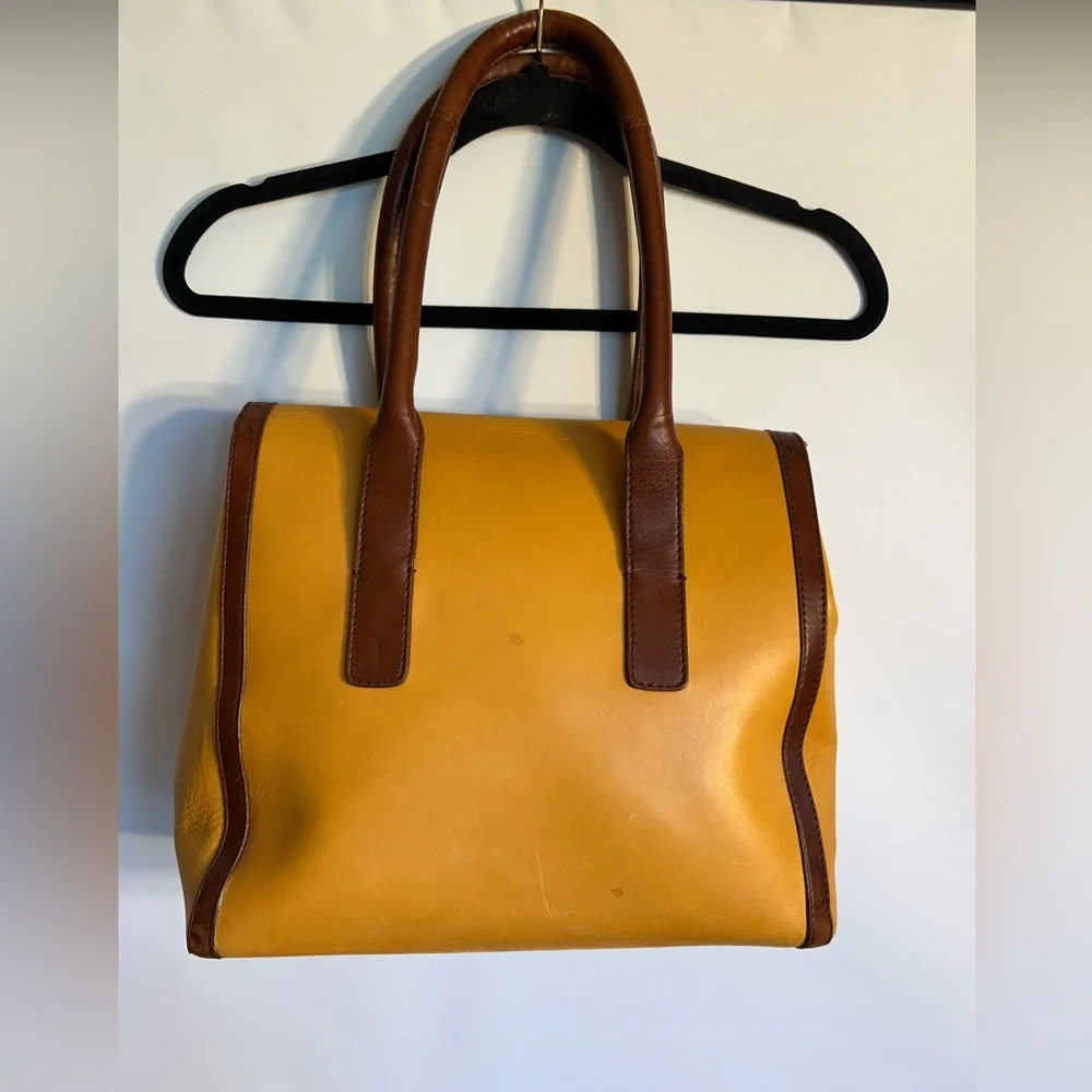 DOUGLAS HANNANT MUSTARD GOLD BROWN TRIM GOLD HARDWARE FEET TURN LOCK SATCHEL BAG - Picture 3 of 16